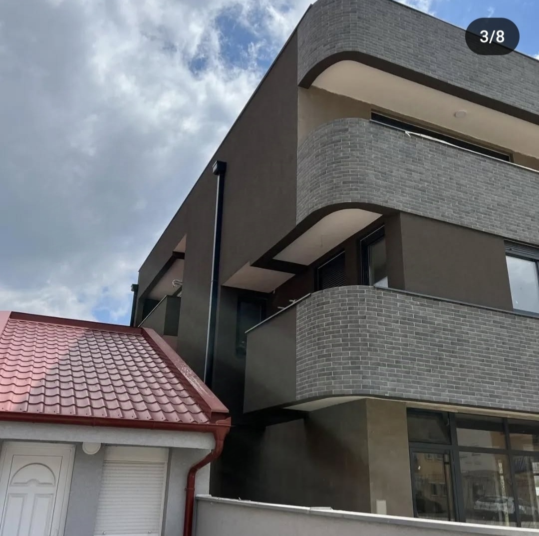 Zgrada u Adicama - Stambeni objekat u Novom Sadu
